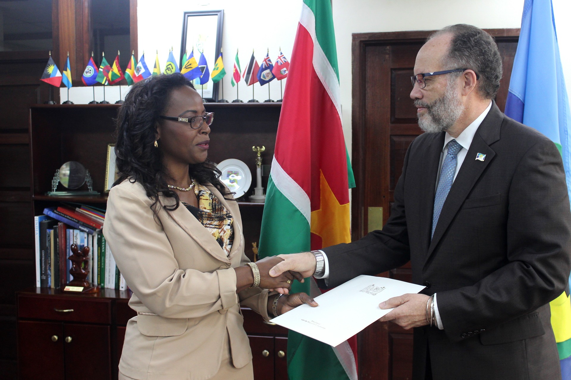 Accreditation: Suriname’s Plenipotentiary Representative to CARICOM, HE Chairmè Clementine Haakmat-Konigferander presented her Credentials to Secretary-General of CARICOM, Amb. Irwin LaRocque – Wed., 29 Jan 2020