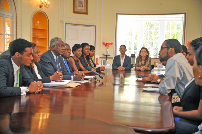 Photo of CSME exchange students meet Barbados’ Prime Minister