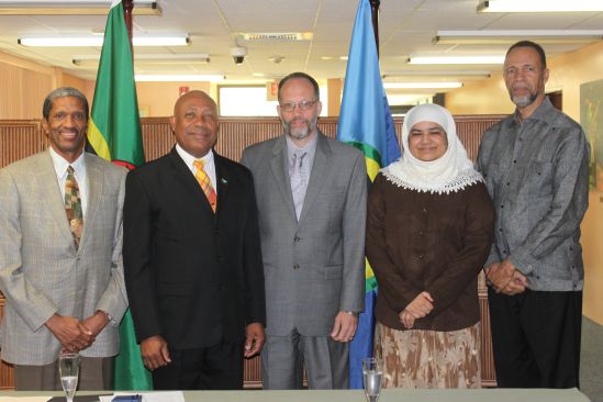 Photo of Newly appointed Dominican Ambassador presents credentials