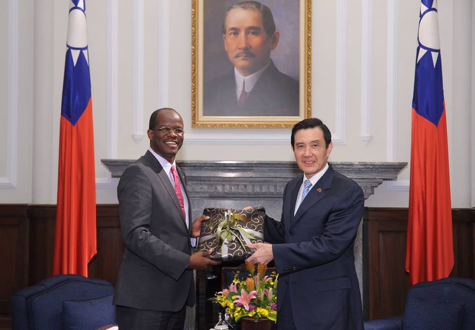 Photo of Minister of Foreign Affairs, the Hon. Patrice Nisbett (left) with President Ma- Republic of China