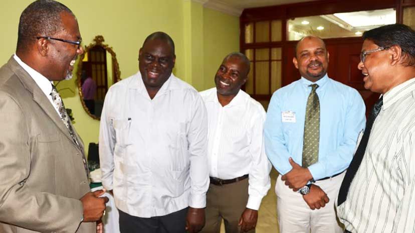 Photo of Ministry of Agriculture to Set Up Plant Health Clinics