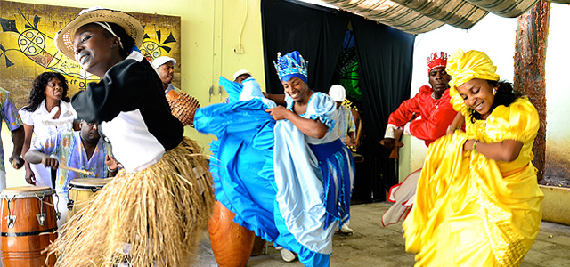 Photo of Cultural agreement being worked out with Cuba